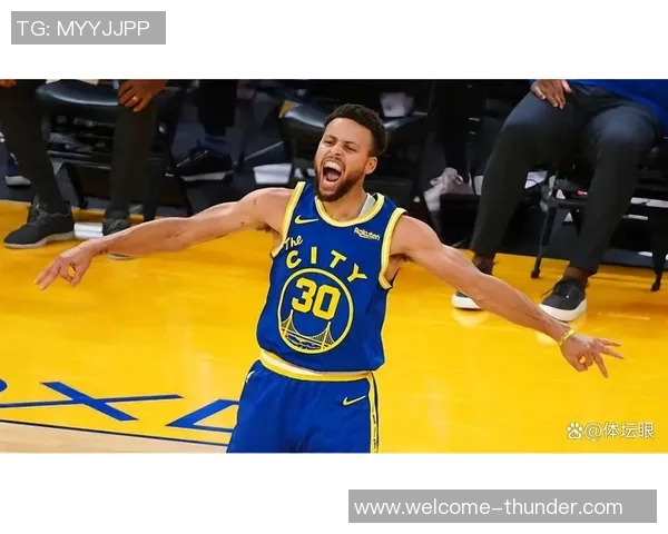 库里荣膺12月23日NBA最佳球员展现超凡实力引发热议 库里荣膺12月23日NBA最佳球员展现超凡实力引发热议