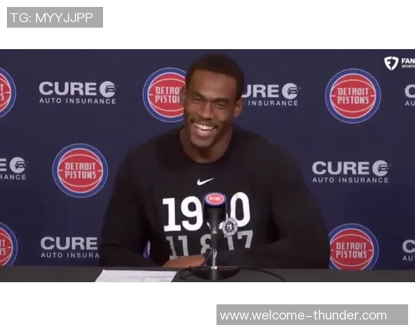 小托马斯称赞坎宁安应当全明星首发杜伦也有资格入选 小托马斯称赞坎宁安应当全明星首发杜伦也有资格入选